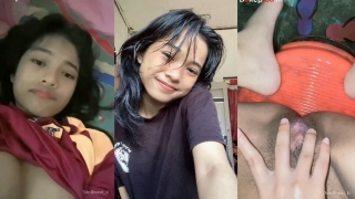 Bokep SMP Rara Tocil Cantik Colok Meki Merah Muda