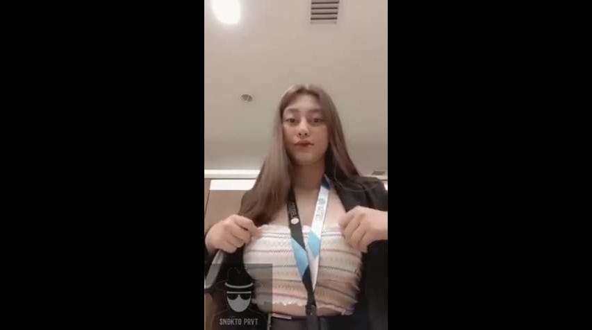 Bokep Indo Viral di Tiktok Jolina Suarez Nunjukin Toket Mulus