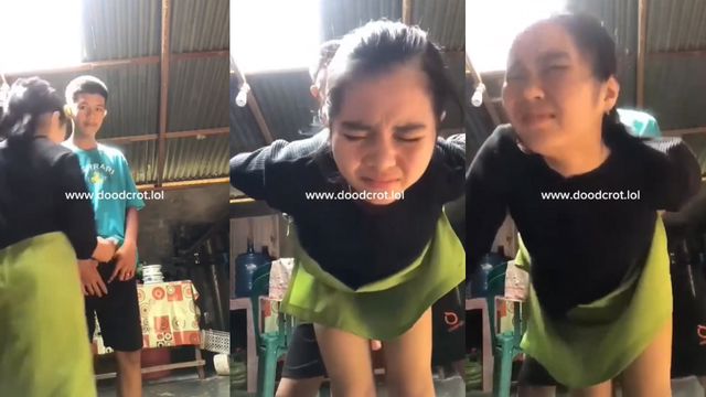 Bokep Indo Ngewe Doggy Sama Kakak Ipar Cantik Sambil di Jambak